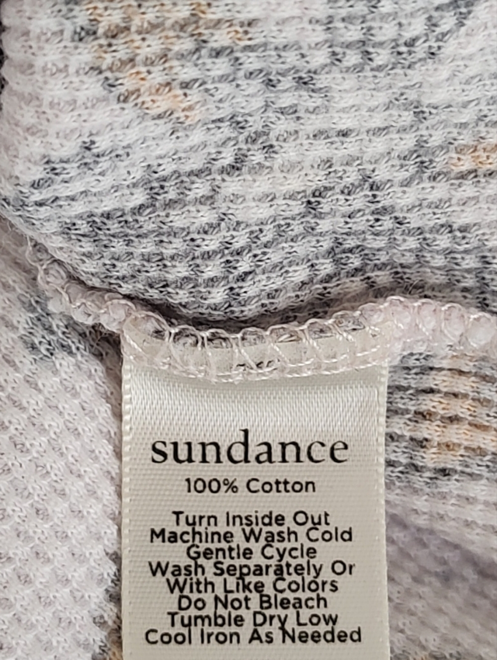 Sundance Pink Floral Waffle Knit Thermal Velvet Button Cuff Top M - Picture 7 of 8